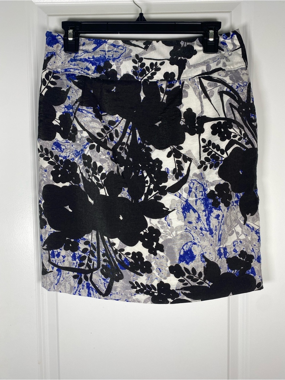 Ann Taylor Blue & Black Watercolor Floral Pencil Skirt